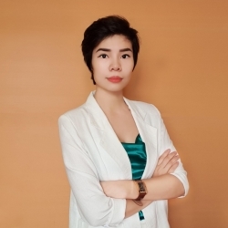 Ms. Thúy Vũ (Quản lý cấp cao)